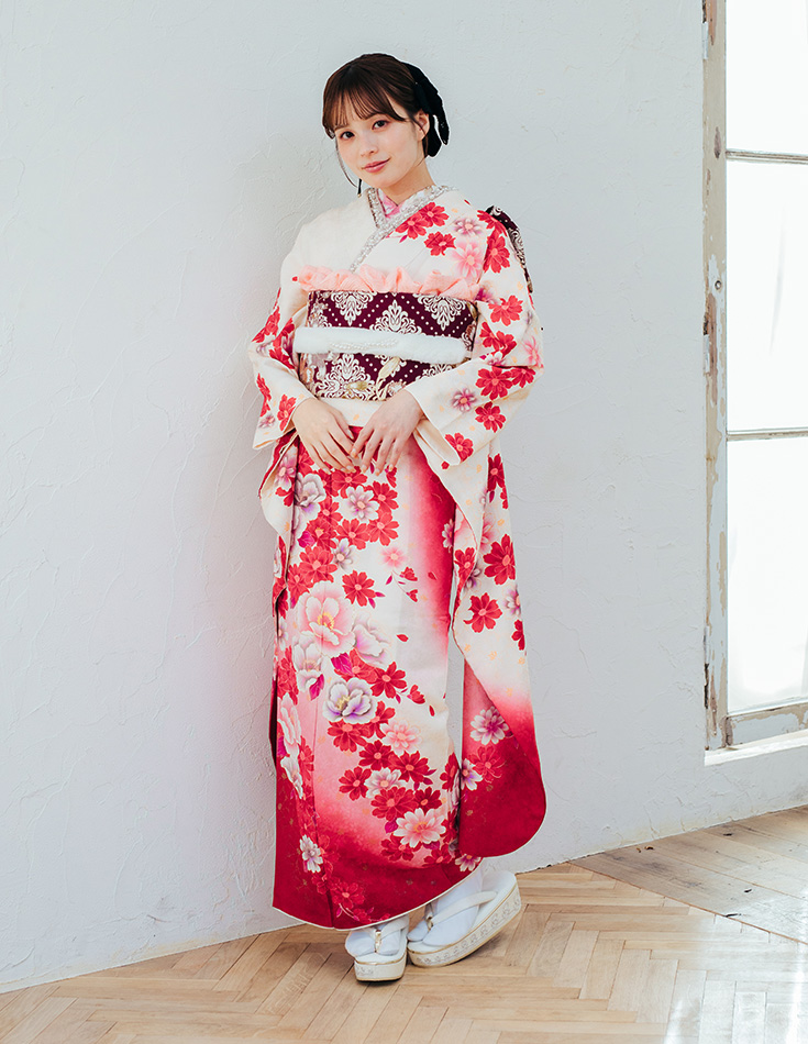 振袖 白色 ガーリー柄