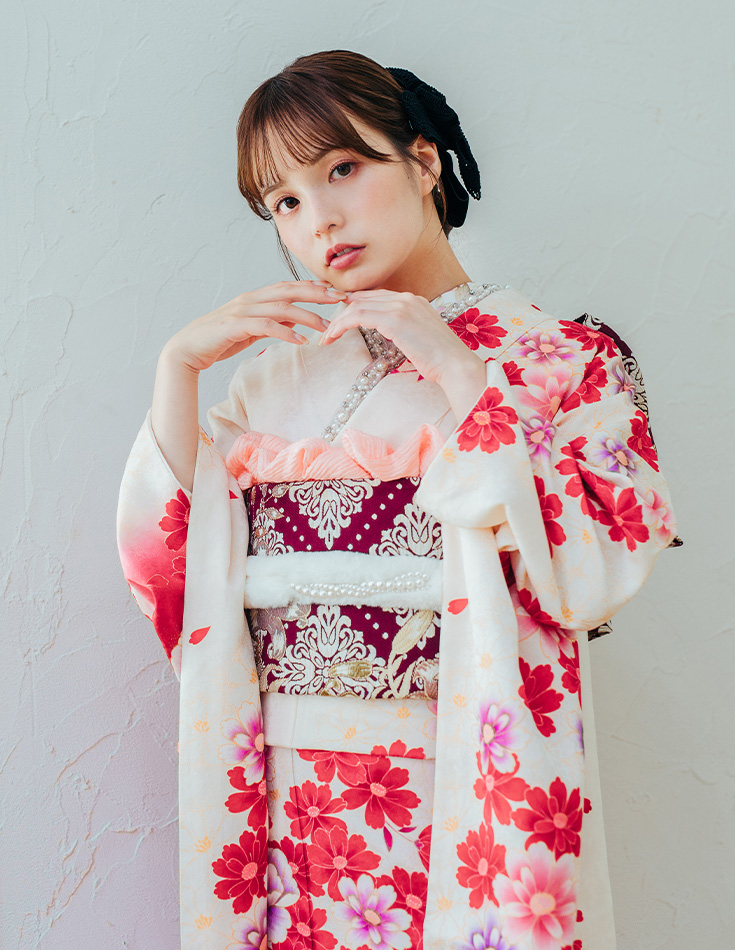 振袖 白色 ガーリー柄