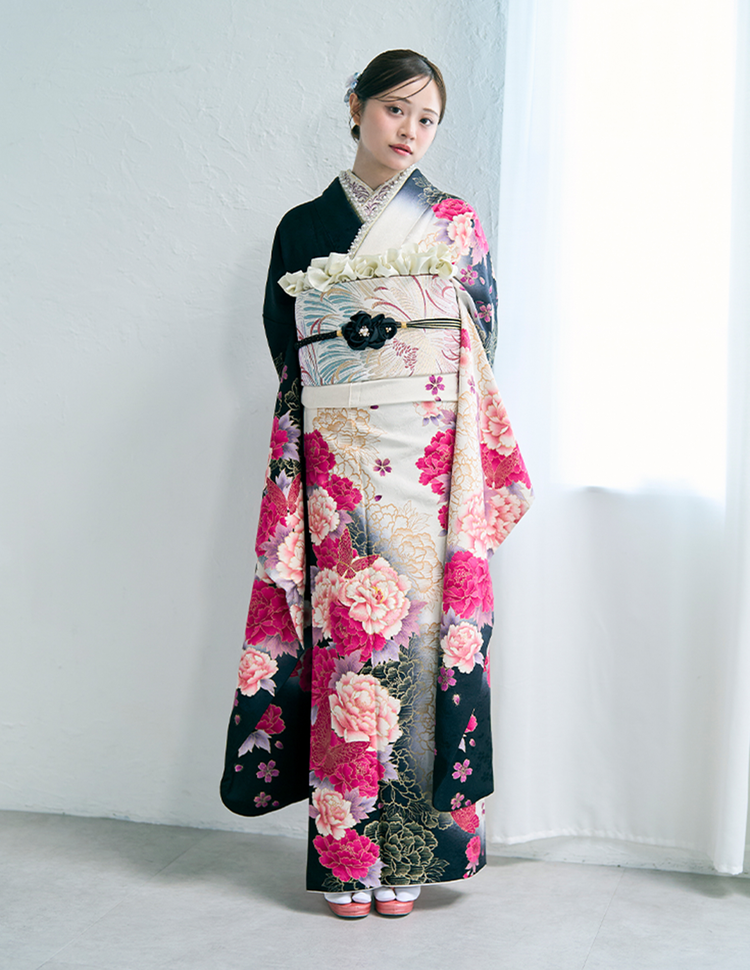 振袖 ガーリー柄 黒色