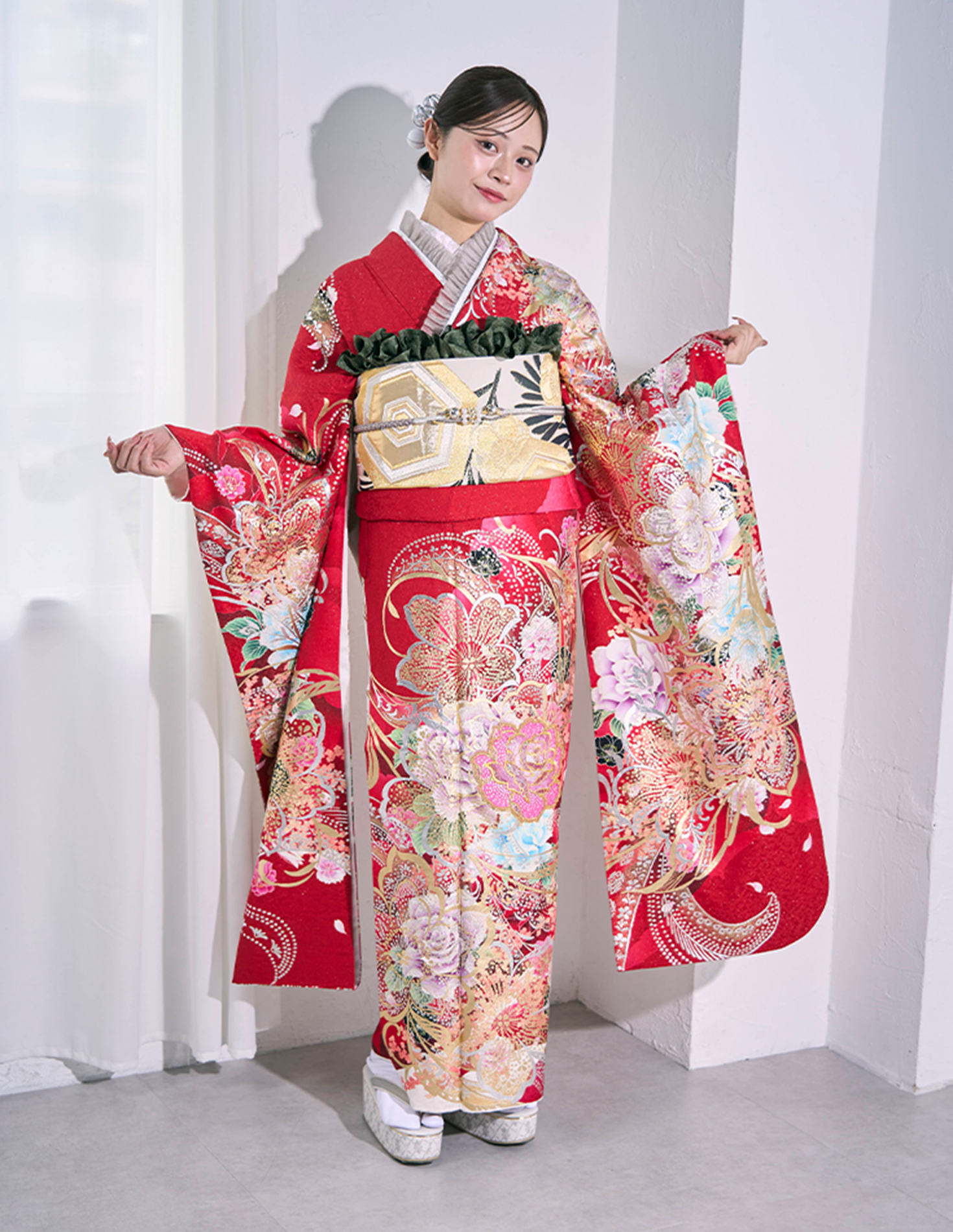 振袖 正統派きれいめ 赤色