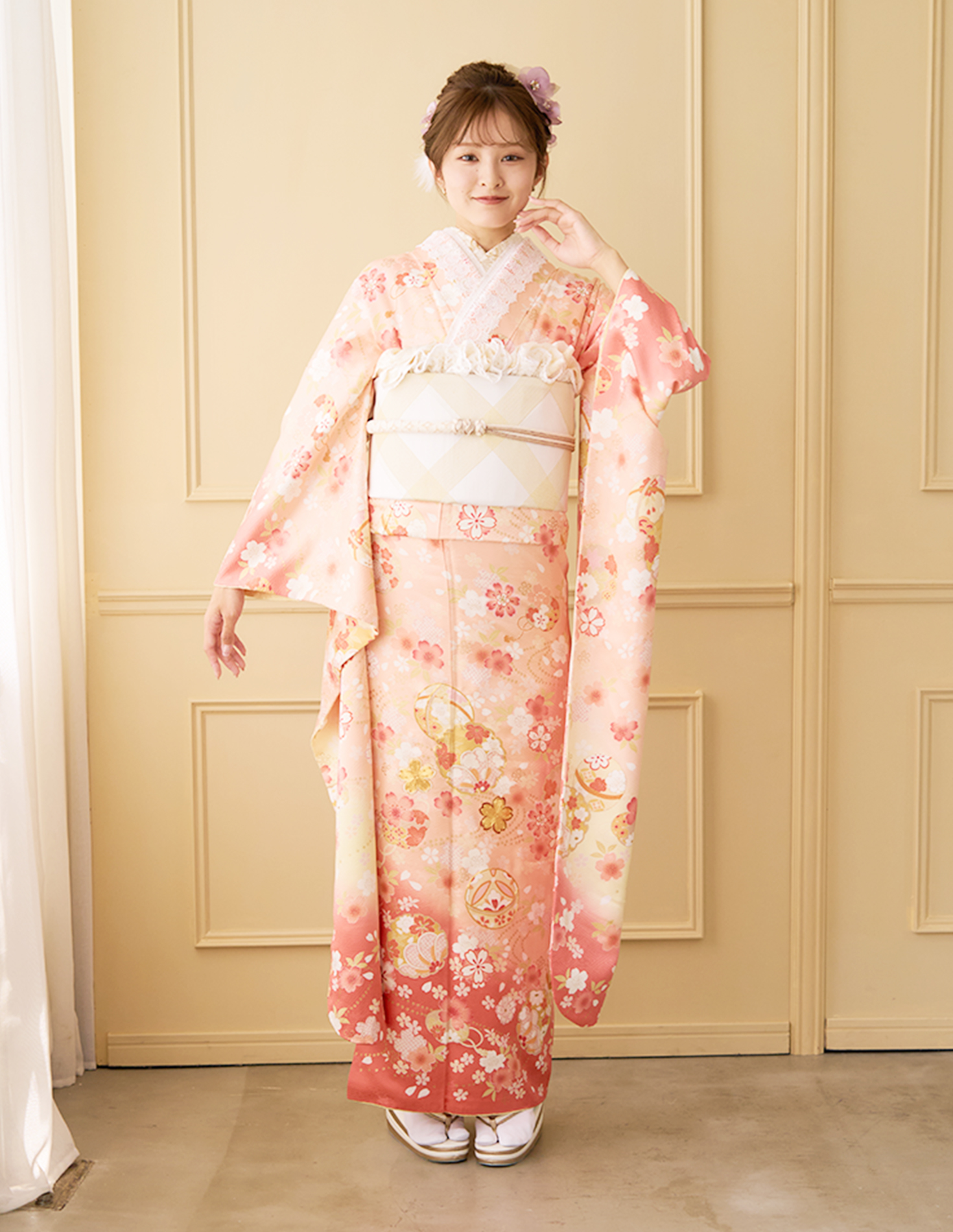 振袖 ピンク色 ガーリー柄