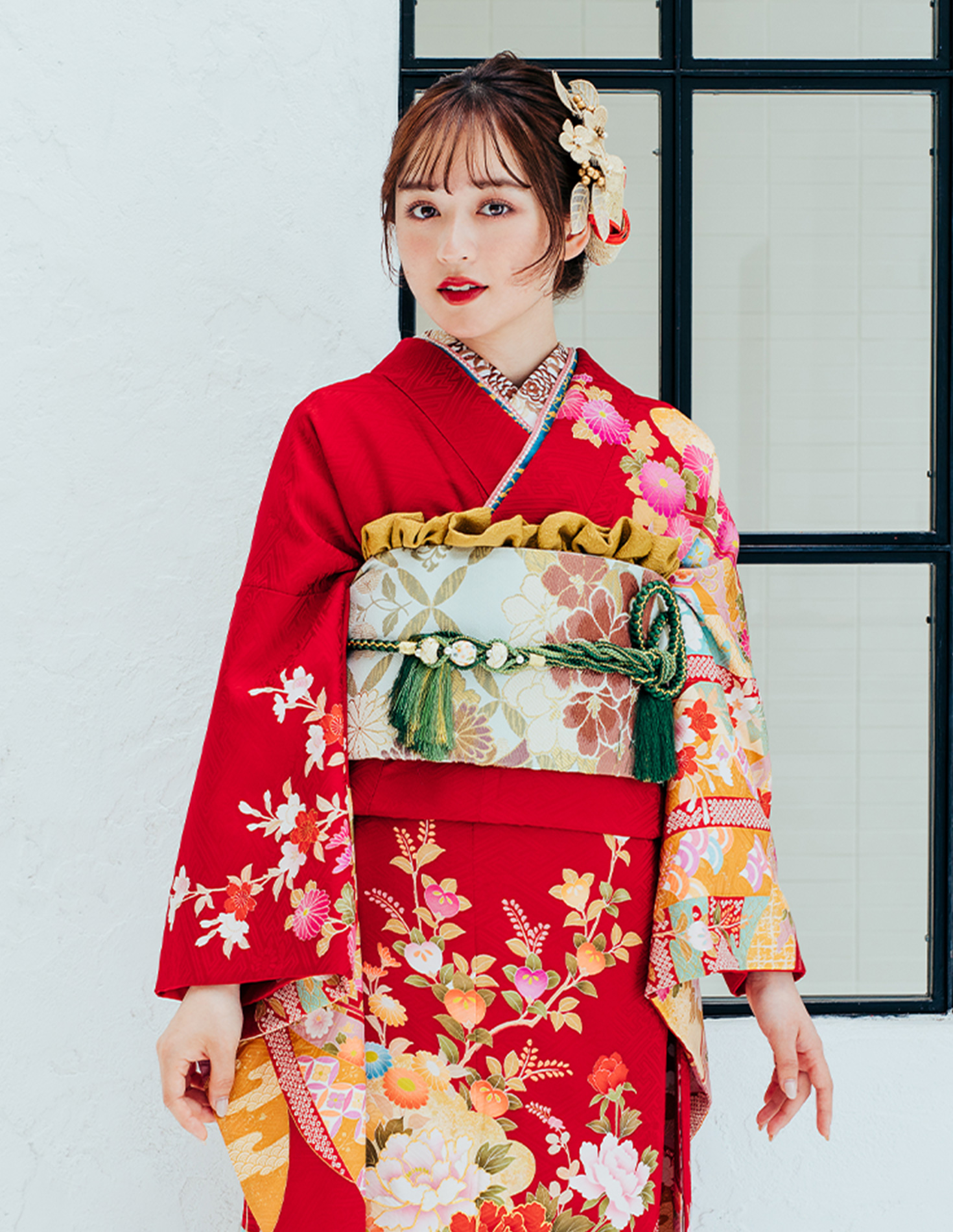 【特価】本振袖　鹿の子織　現代古典　王道の赤 古典赤の王道スタイル】凛とした和の美しさを表現。お洒落モードな