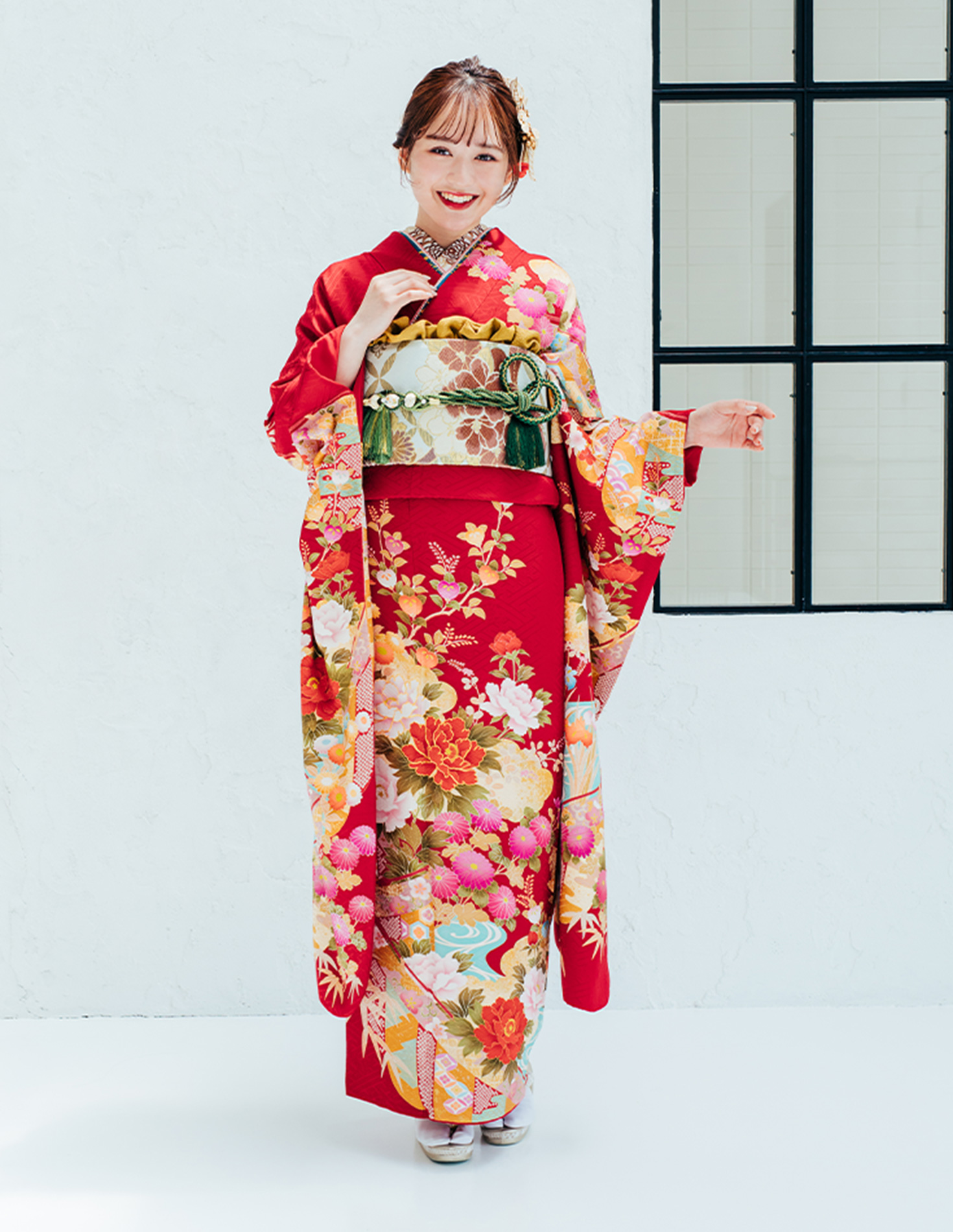 格安の成人式振袖・卒業袴レンタルならジョイフル恵利アウトレット