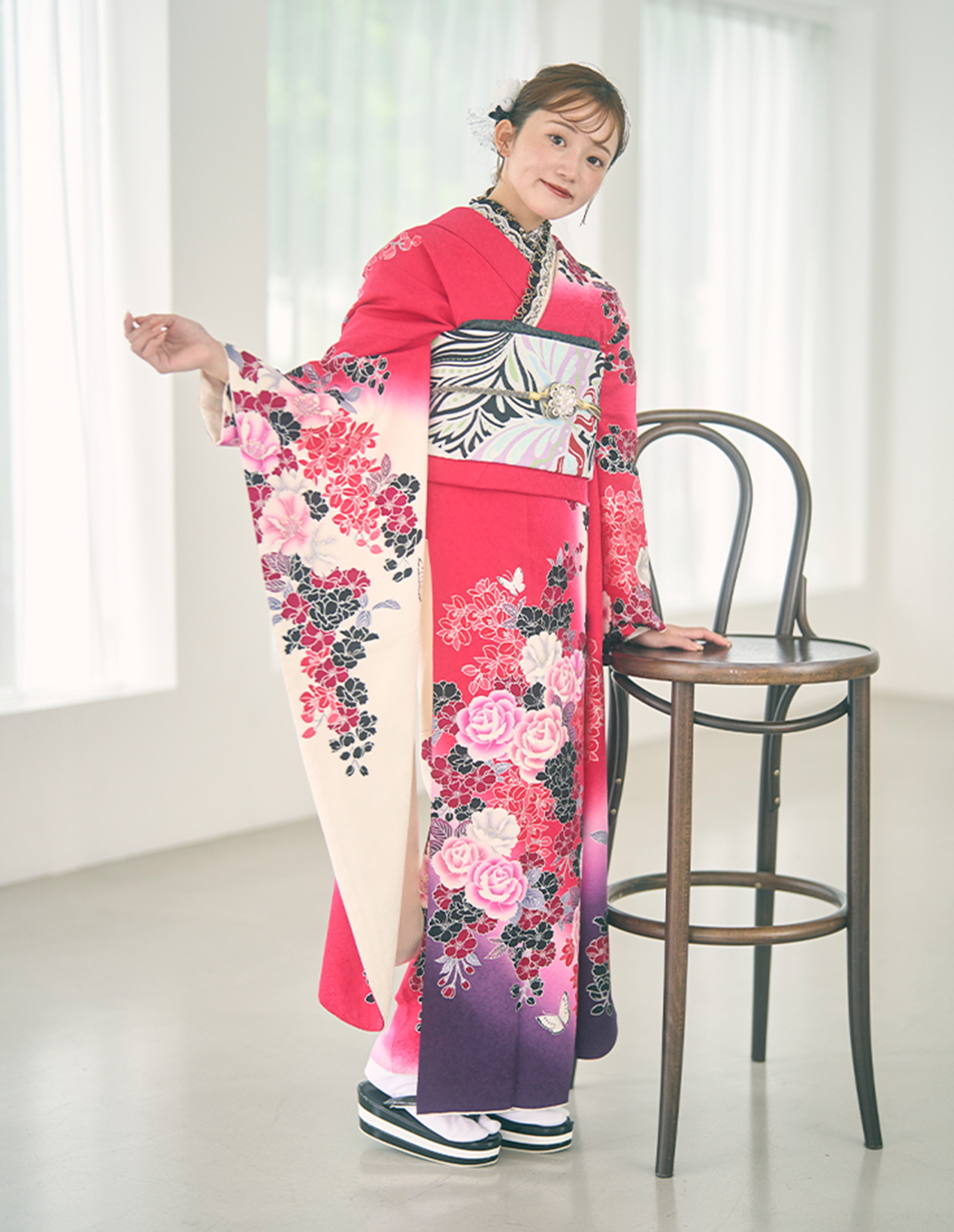 振袖 赤色 個性的柄