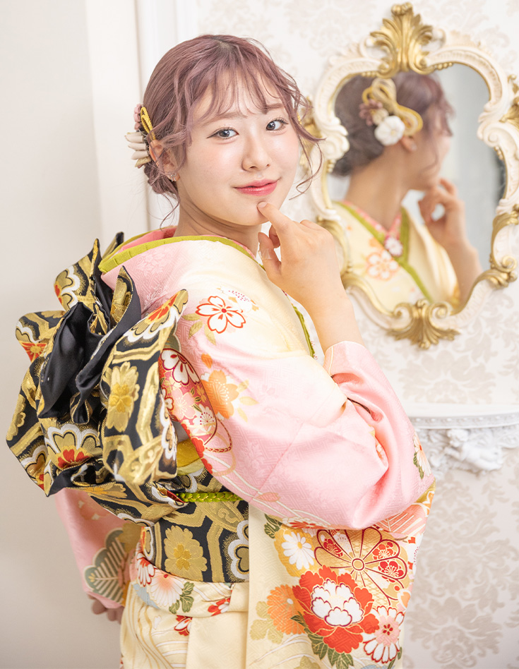 振袖 黄色 ガーリー柄