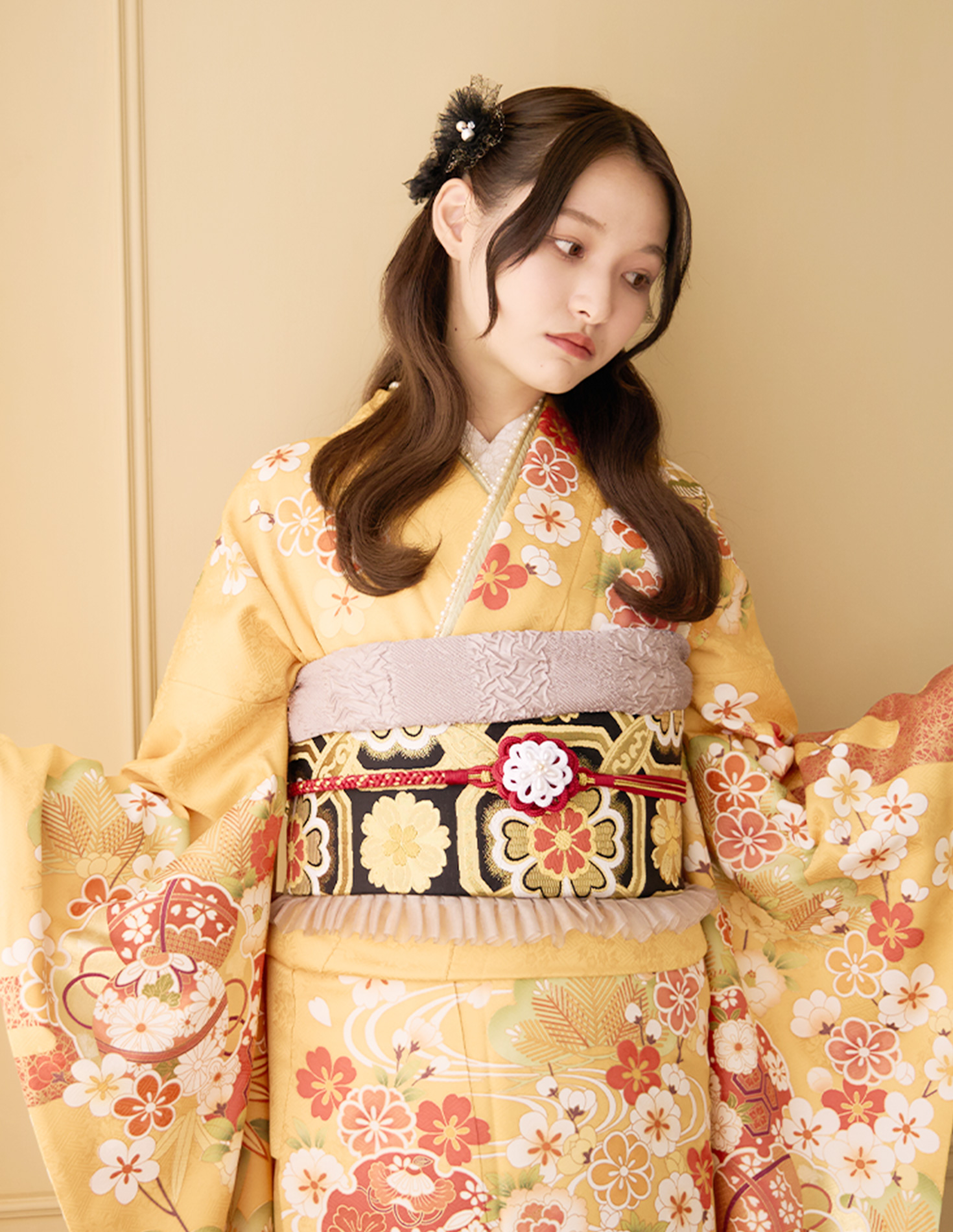 振袖 黄色 古典柄