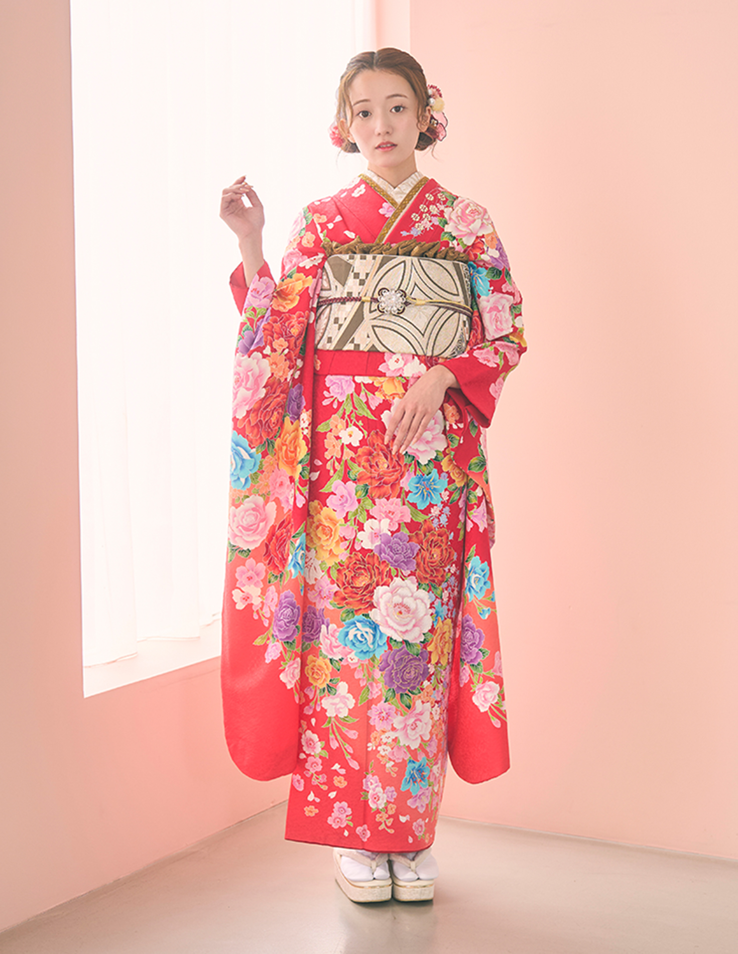 振袖 赤色 ガーリー柄