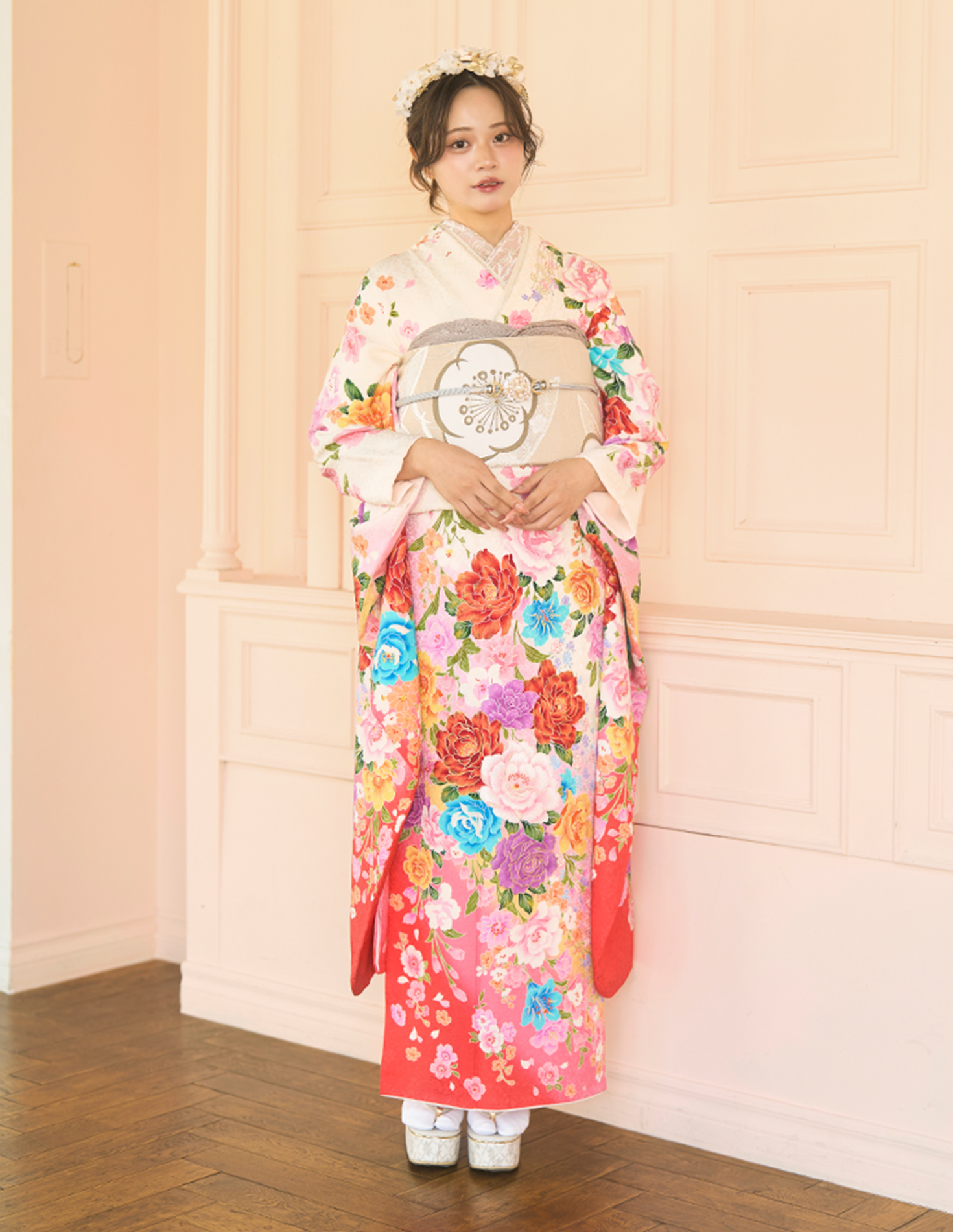 振袖 白色 ガーリー柄