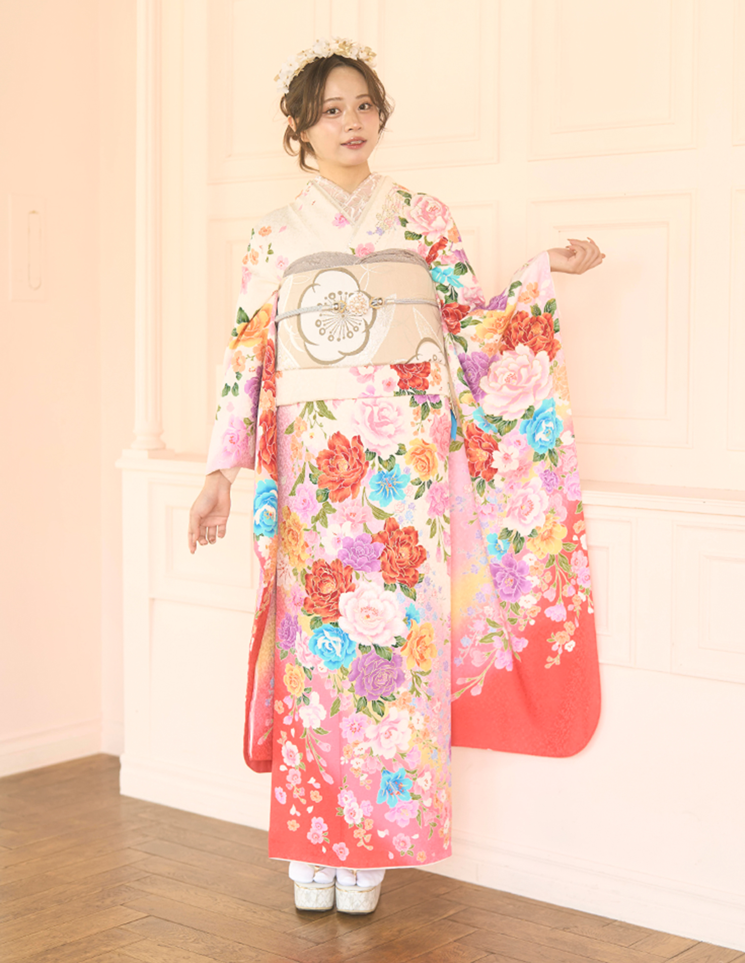 振袖 白色 ガーリー柄