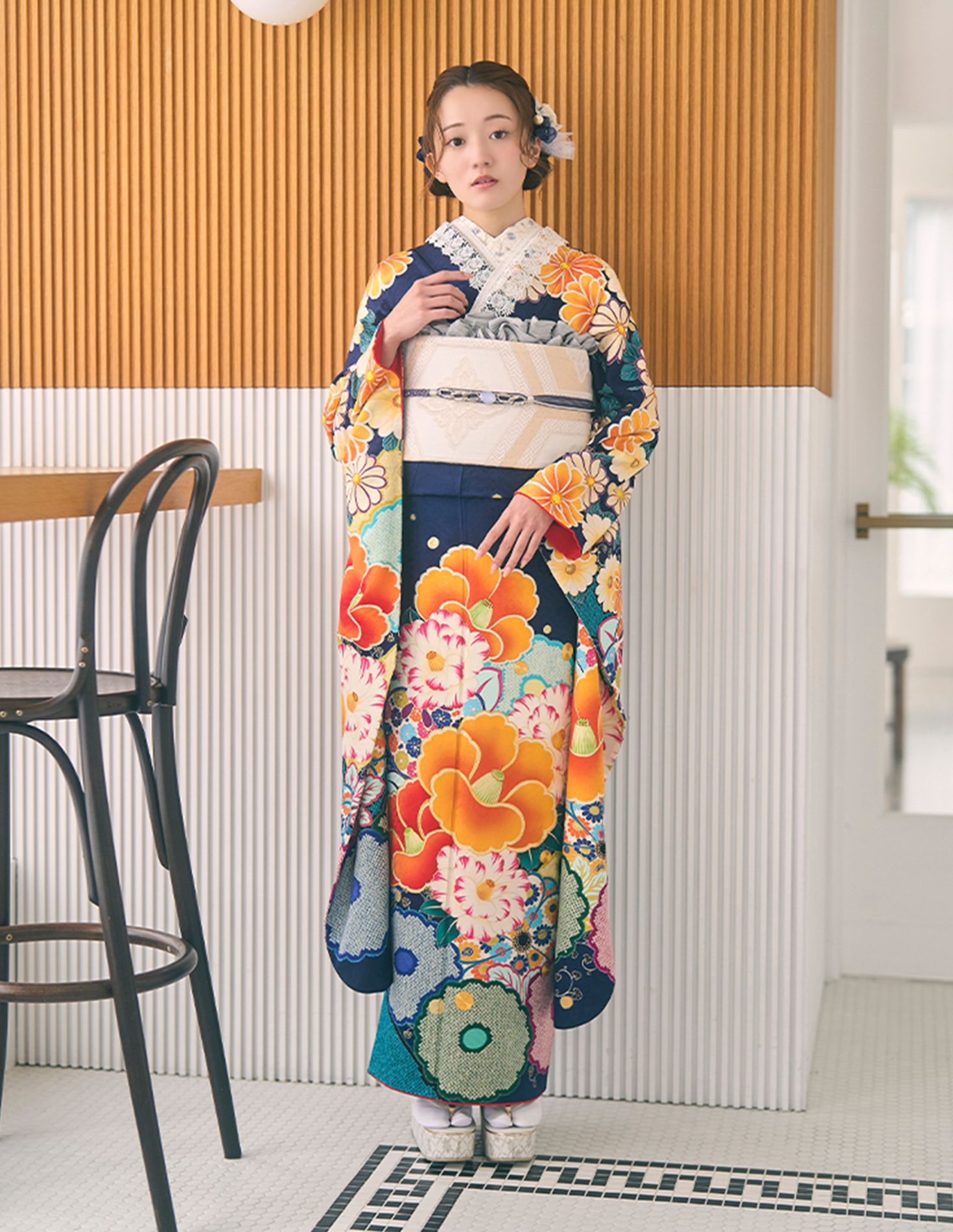 振袖 濃紺 レトロモダン