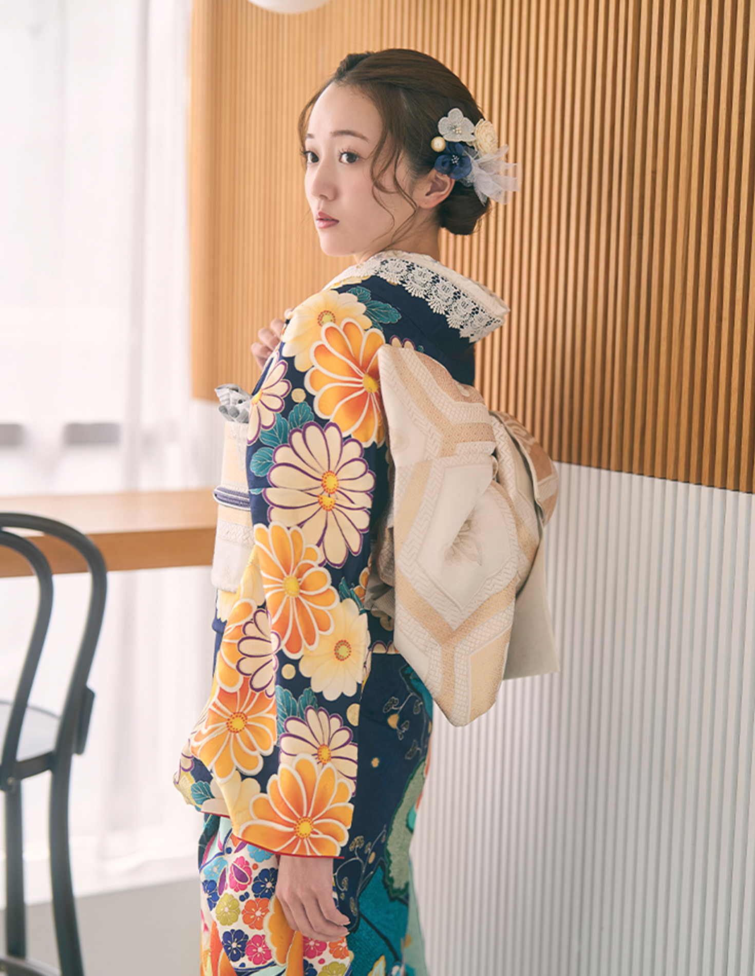 振袖 濃紺 レトロモダン