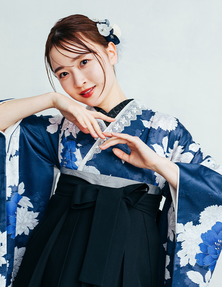 袴 トレンド 牡丹