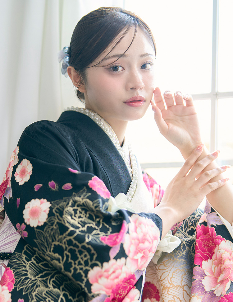 振袖ラインアップ メインビジュアル