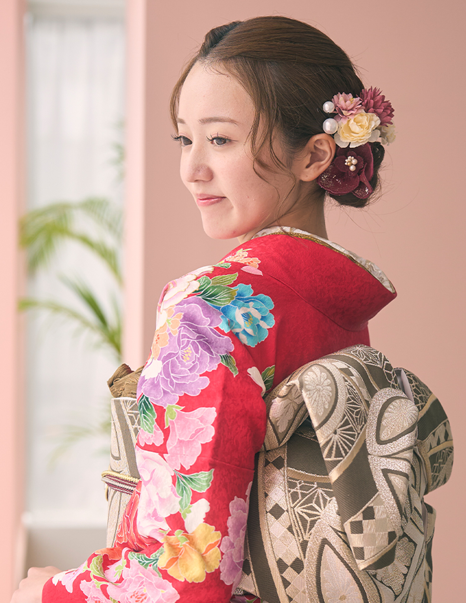 振袖ラインアップ メインビジュアル